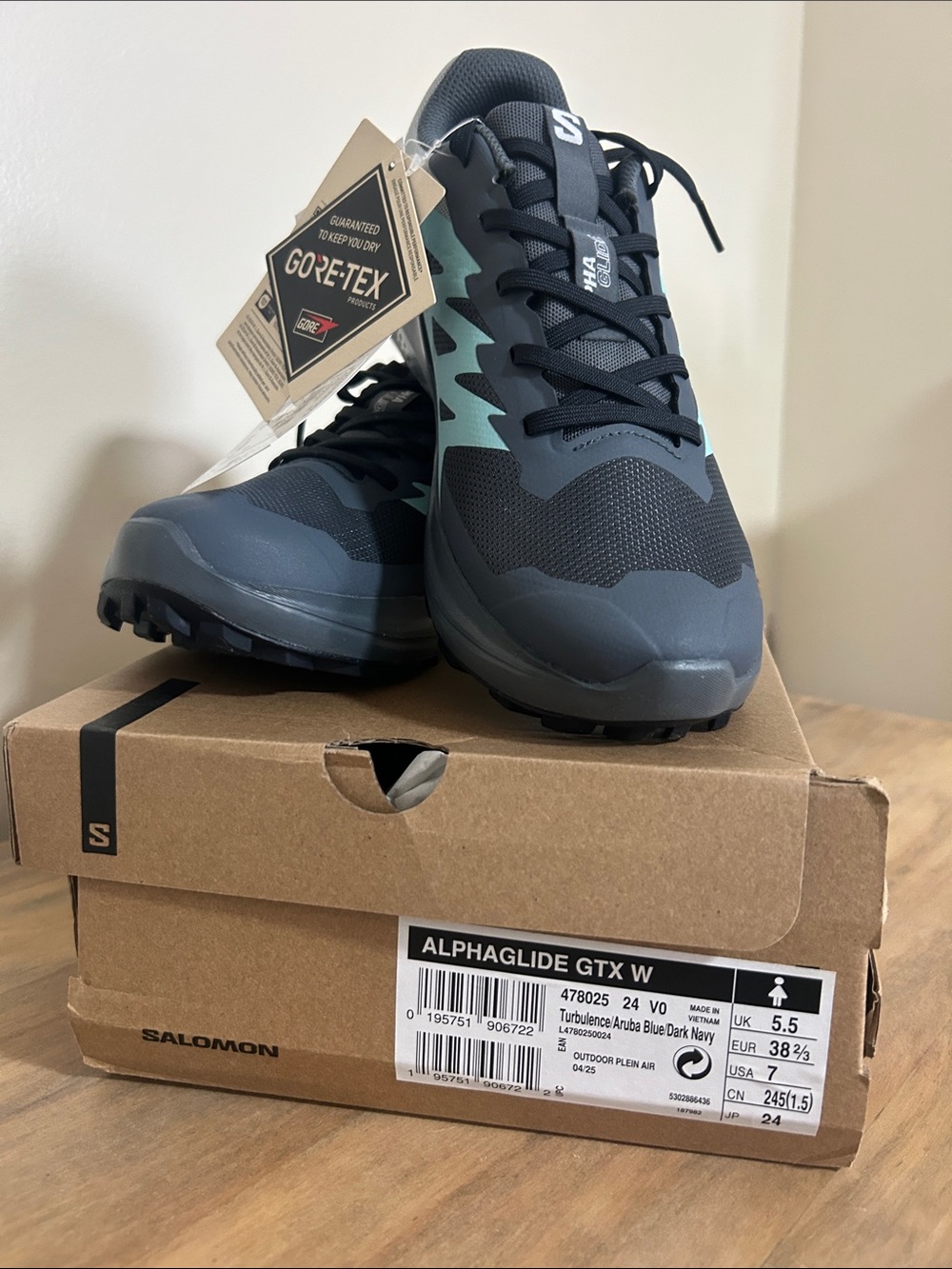 NEW Salomon Alphaglide GTX W Waterproof womens Trail Shoes 7- Dark Navy/Blue